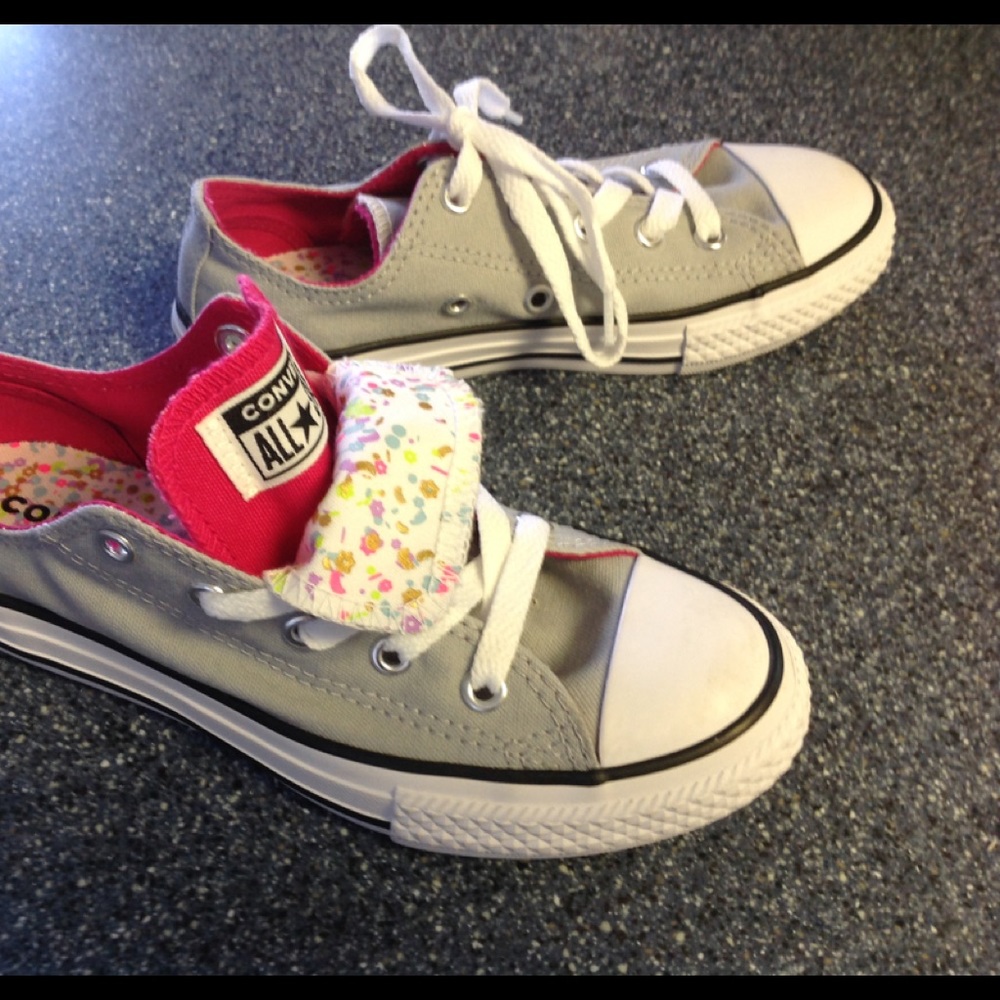 Grey girls converse